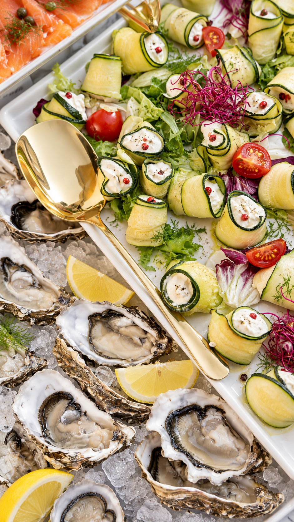 Ostriche, crudités e zucchini rolls serviti su ghiaccio durante un ricevimento a Villa Sant'Erasmo